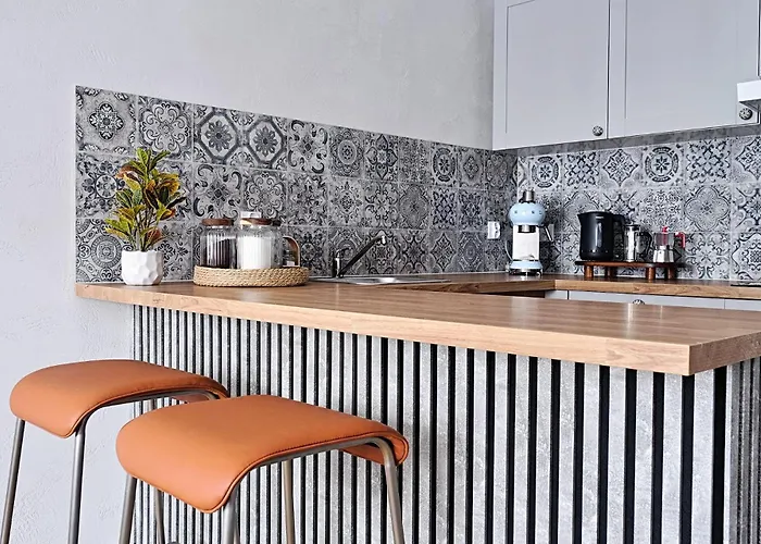 *top* Full Black Out A/c Fast Wi-fi, Standing Desk Apartment Warsaw